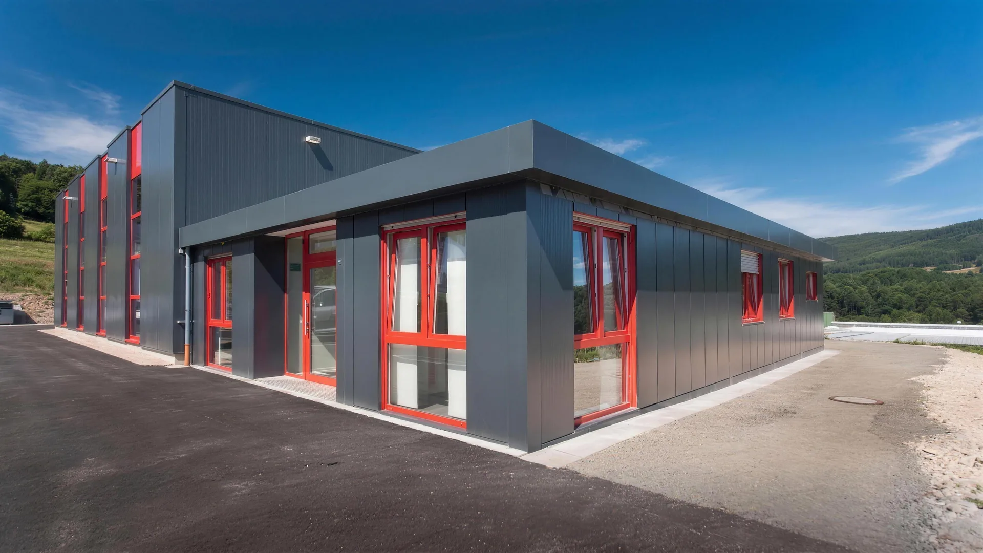 Modulare Containeranlage von Container Rent Petri, aufgebaut am Einsatzort