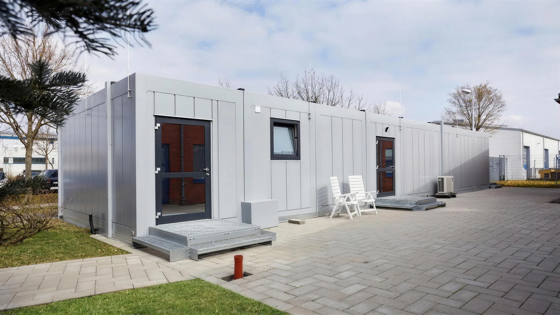 Sozialgebäude von Container Rent Petri mit Aufenthaltsräumen