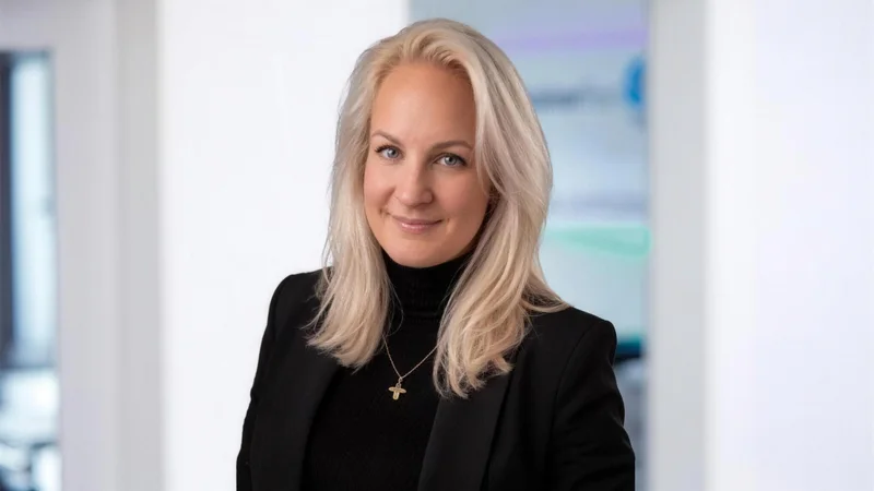 Porträt von Sabrina Brocke, Vertrieb & Projektbetreuung
