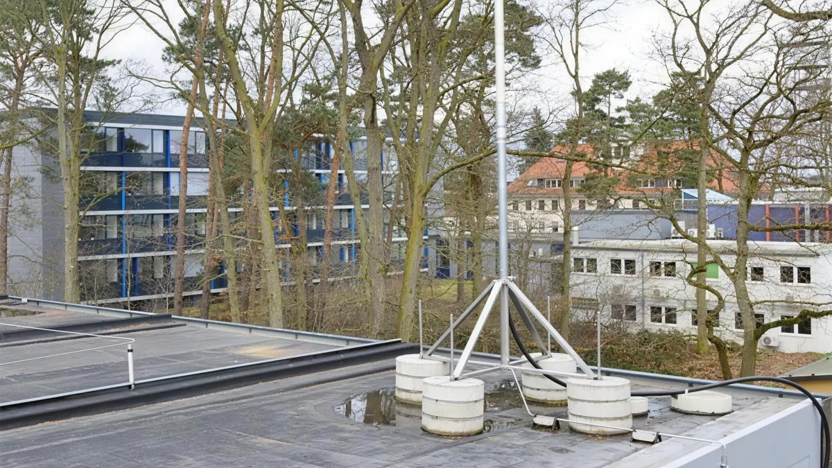 Blitzschutzanlage an einem mobilen Raumsystem