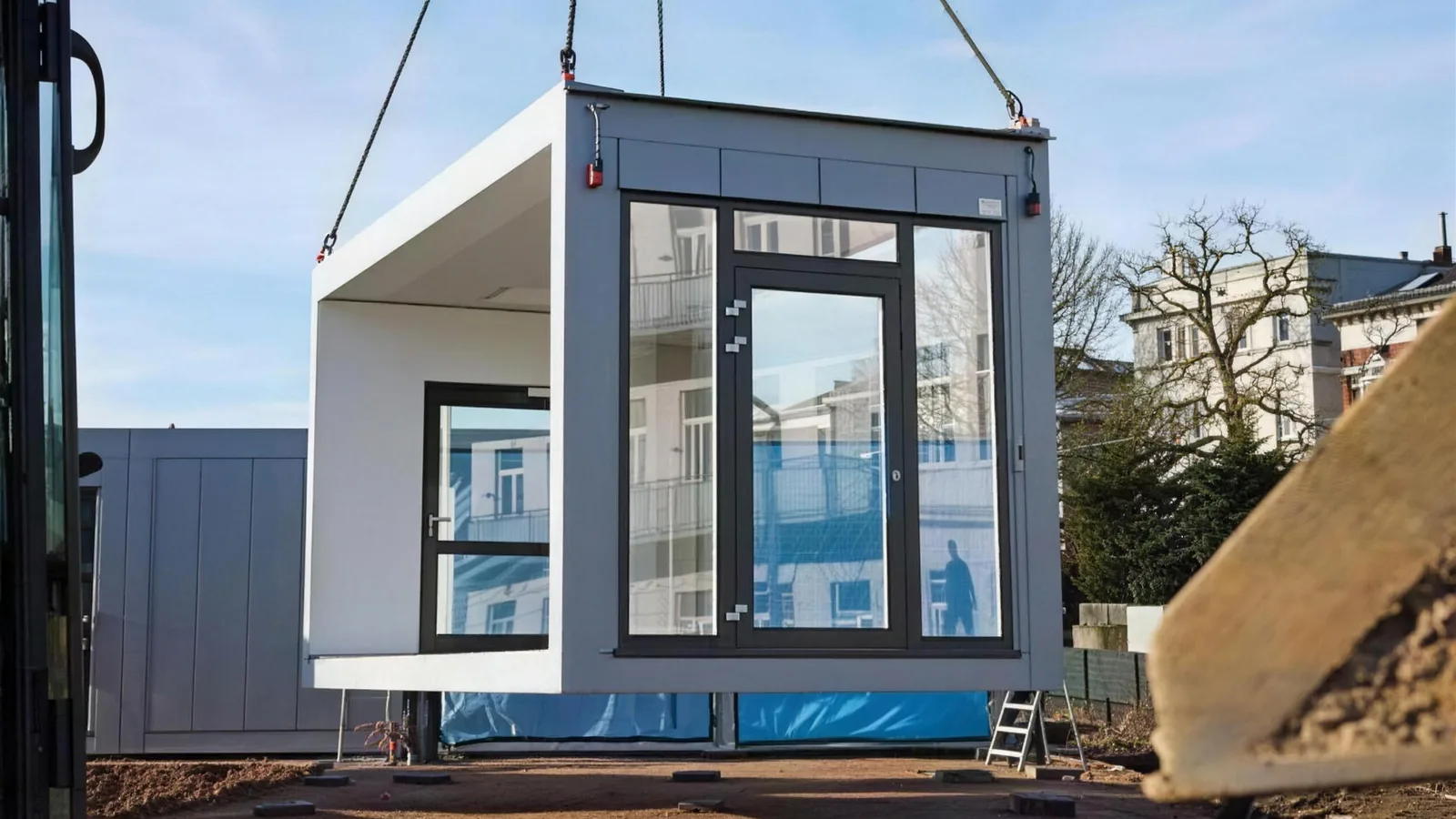 Aufbau des Interimsgebäudes für den Wissenscampus Iserlohn