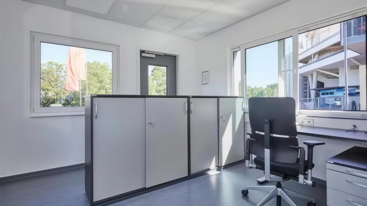 Bürocontaineranlage von Container Rent Petri als Arbeitsgebäude